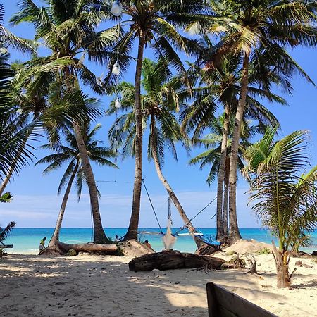 Castle Rock Boracay Aparthotel Yapak ภายนอก รูปภาพ